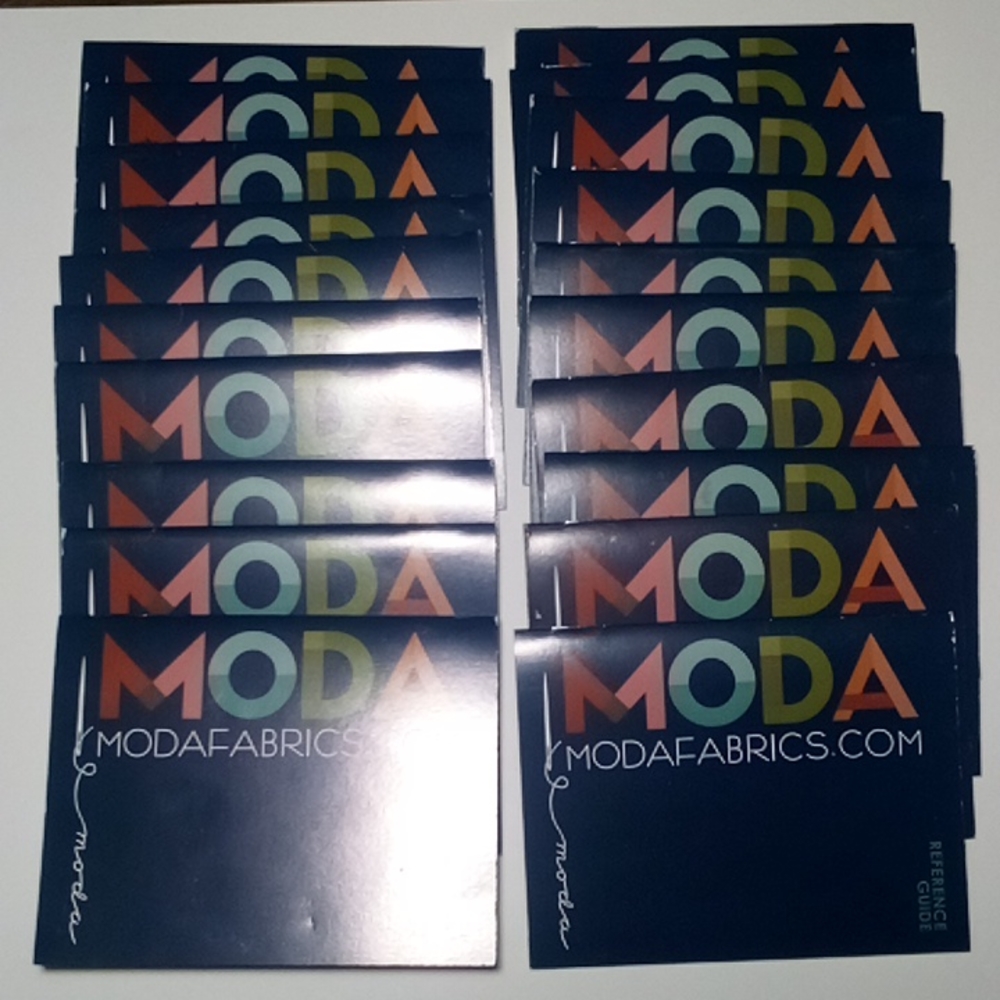 5/$15 Moda Fabrics Reference Guide Book - Picture 5 of 6